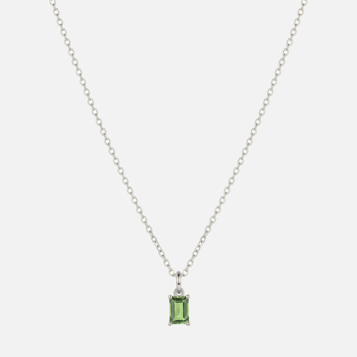 Éclat baguette birthstone necklace in silver with an August peridot-coloured birthstone