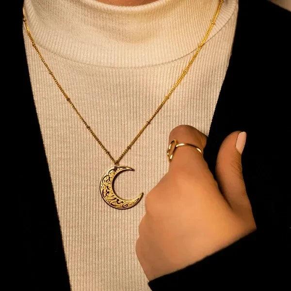 Arabic Ayatul Kursi Crescent Moon Necklace - Jewelled Me