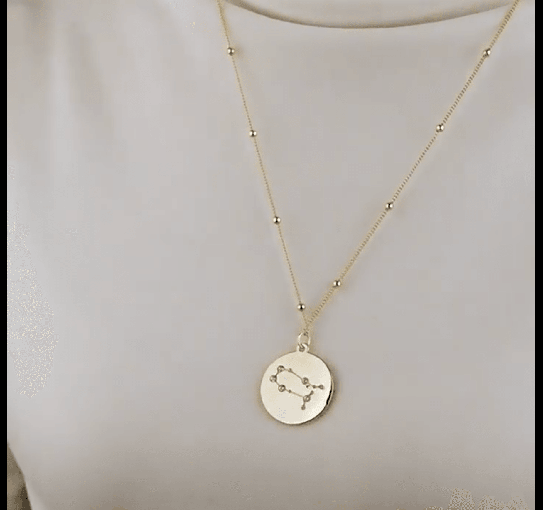 Geometric Disc Star Sign Necklace - Jewelled Me