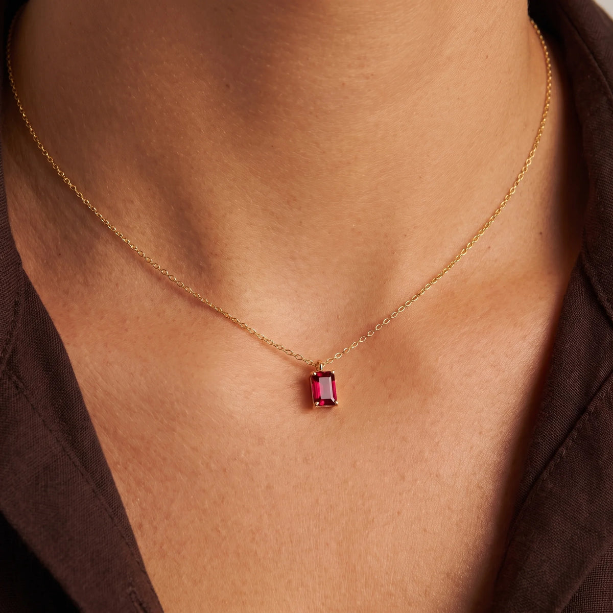 Éclat Baguette Birthstone Necklace