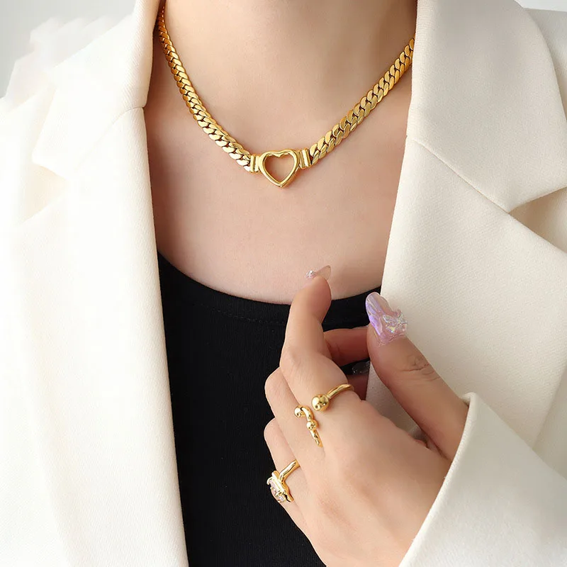 Naja Heart Necklace - Jewelled Me