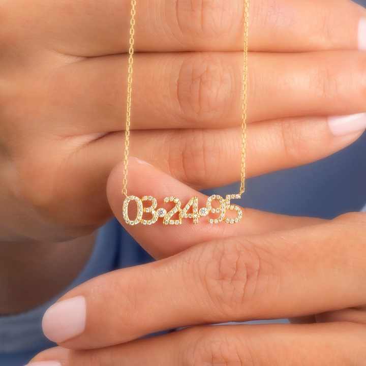 Pave Custom Date Necklace (Horizontal) - Jewelled Me
