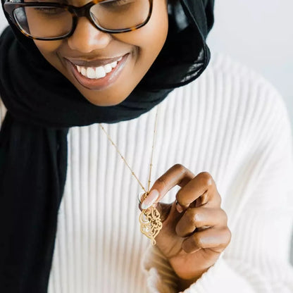 Arabic "I Am Near" Pendant - Jewelled Me