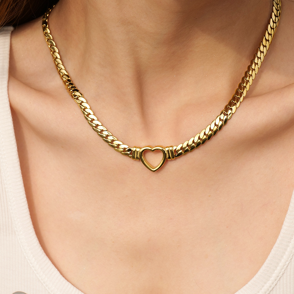 Naja Heart Necklace - Jewelled Me