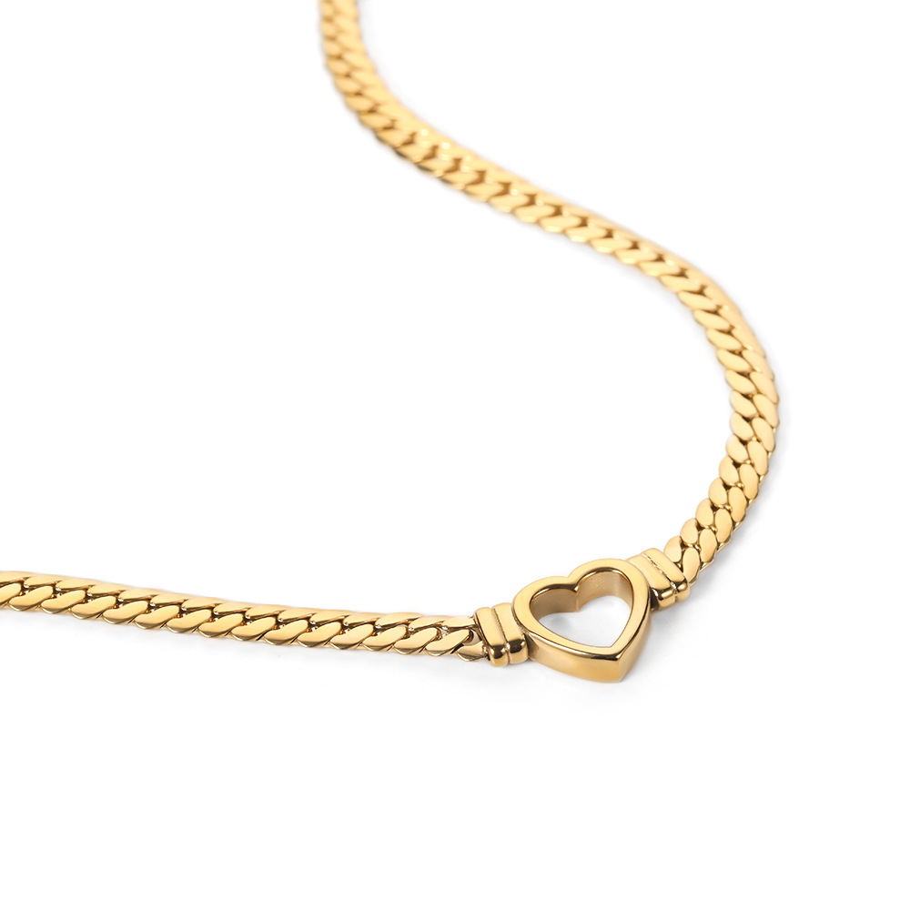 Naja Heart Necklace - Jewelled Me